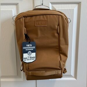 YETI Crossroads Backpack 22L
